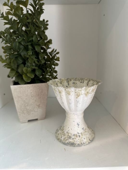 scalloped pedestal